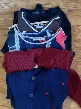 5 Womenβs Sweater Bundle